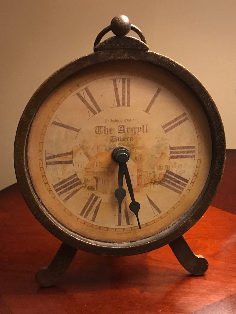 Vintage Style Round Clock - Cream and Yellow on Gold Colored Stand